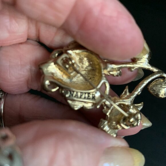 Napier Rose Bud Brooch - Picture 6 of 6